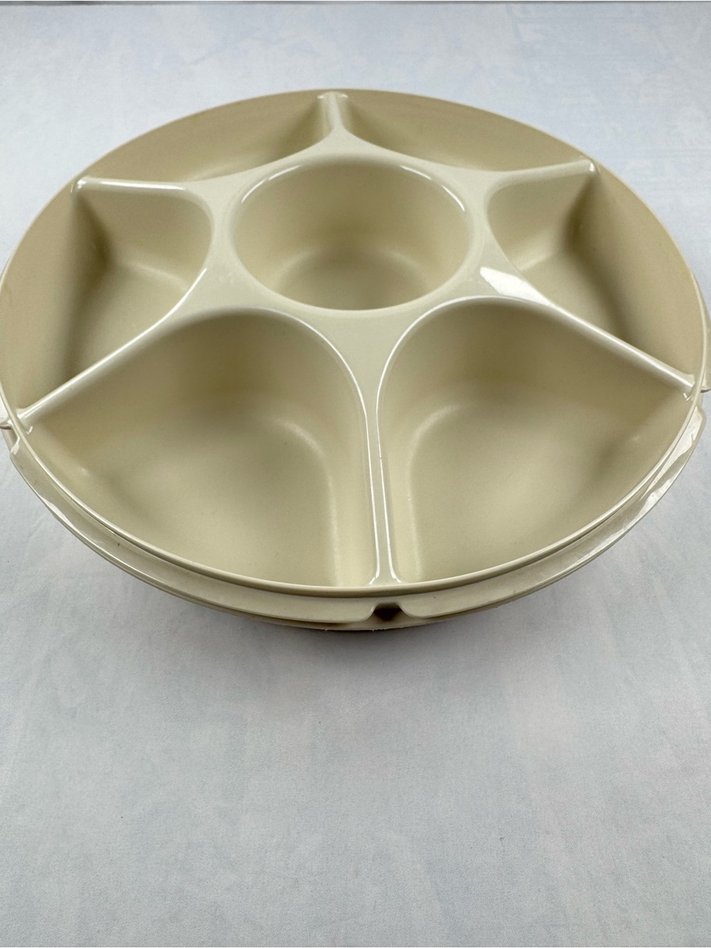 Tupperware Vintage Almond 6 Section Serving Tray with Lid